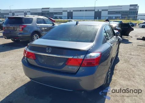 2015 Honda Accord Hybrid Touring из США, поврежденный, VIN 1HGCR6F71FA008882